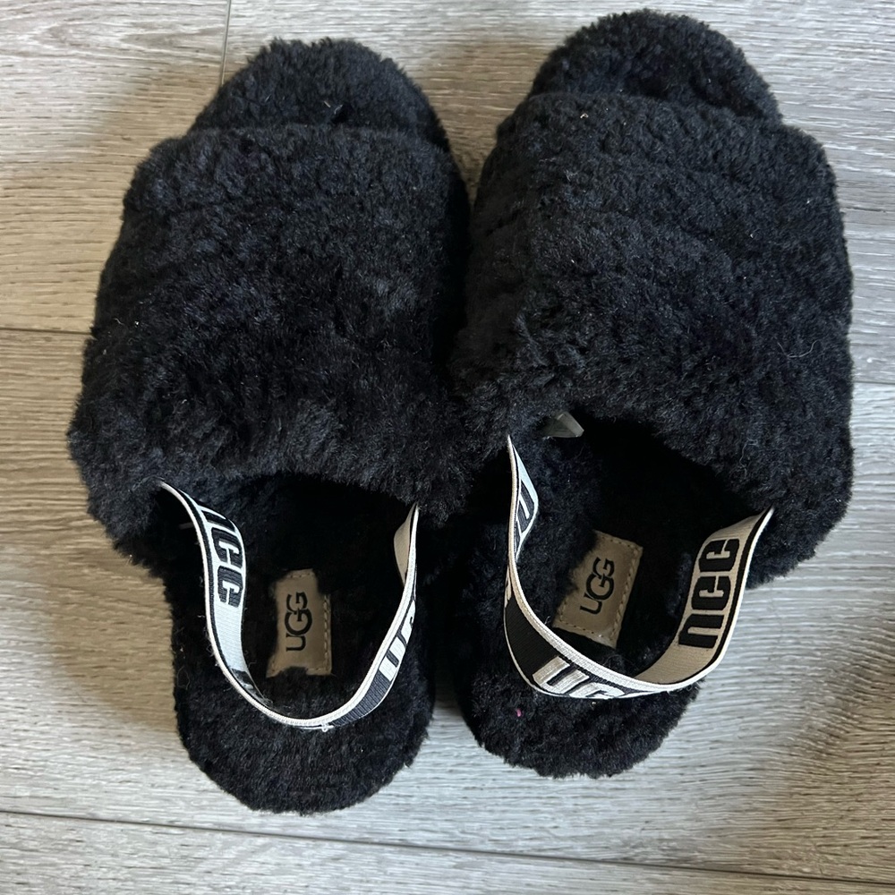UGG Black Fuzzy Slides